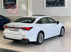 تويوتا أفالون